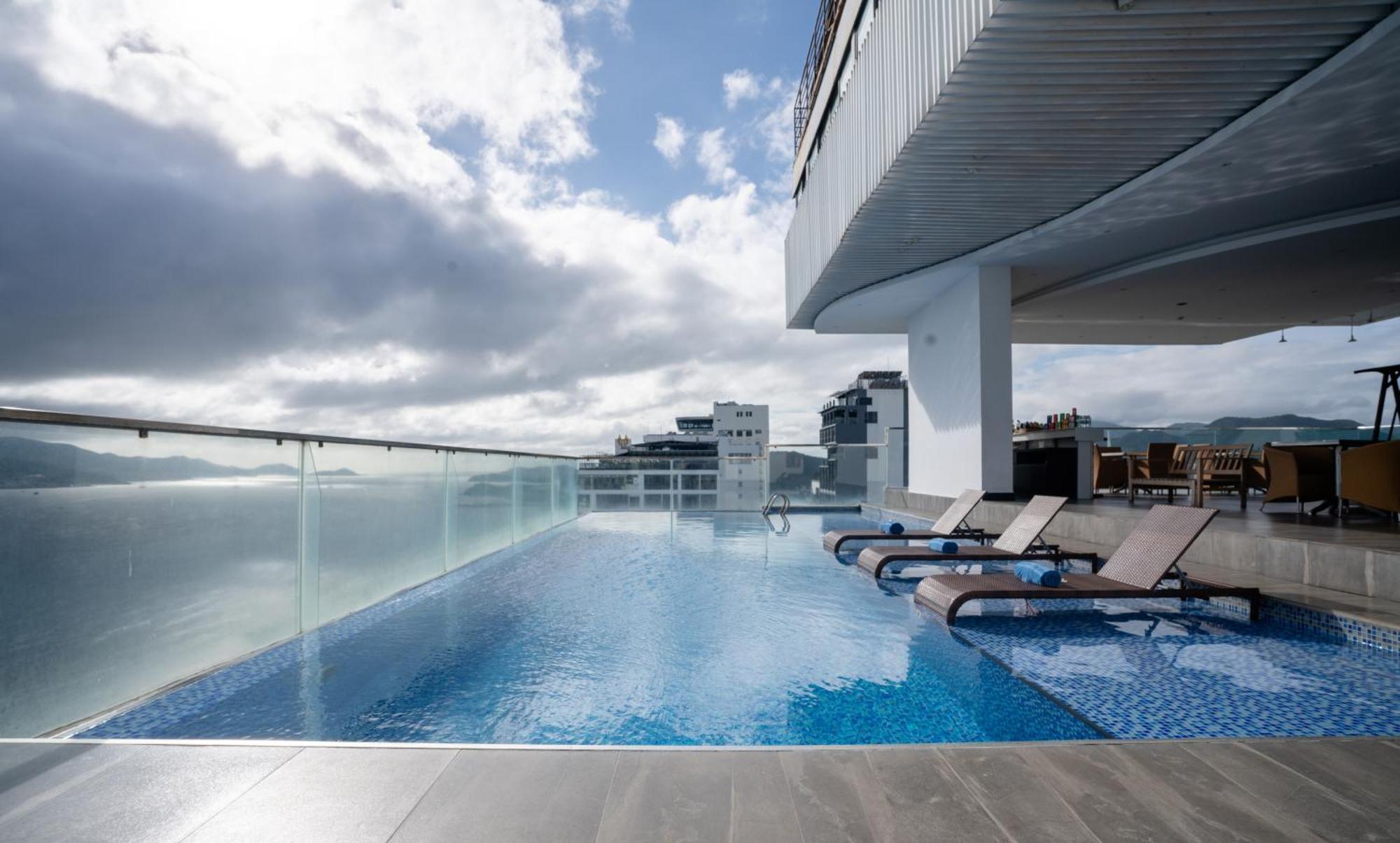 Majestic Premium Hotel Nha Trang Buitenkant foto
