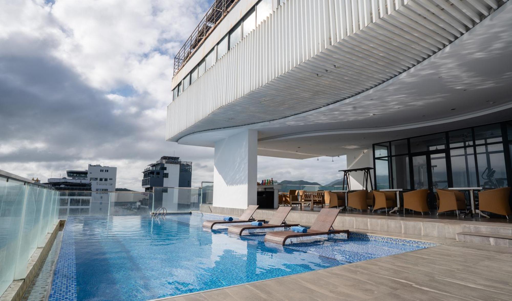 Majestic Premium Hotel Nha Trang Buitenkant foto